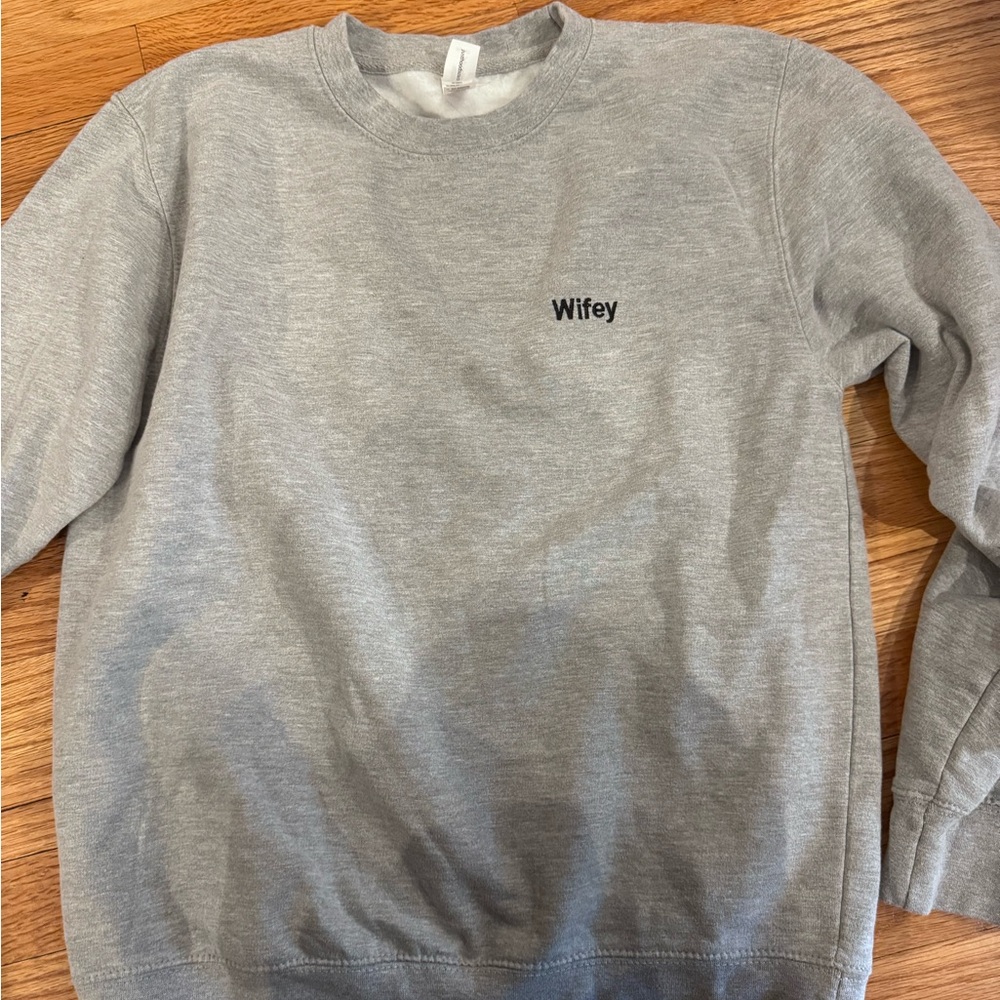 Gray "Wifey" Embroidered Crewneck Sweatshirt
